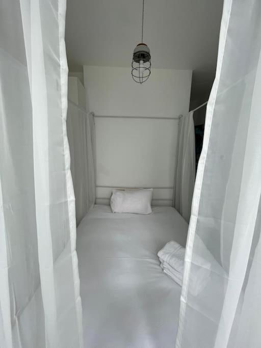 2 Bedroom Flat Wembley * Londres