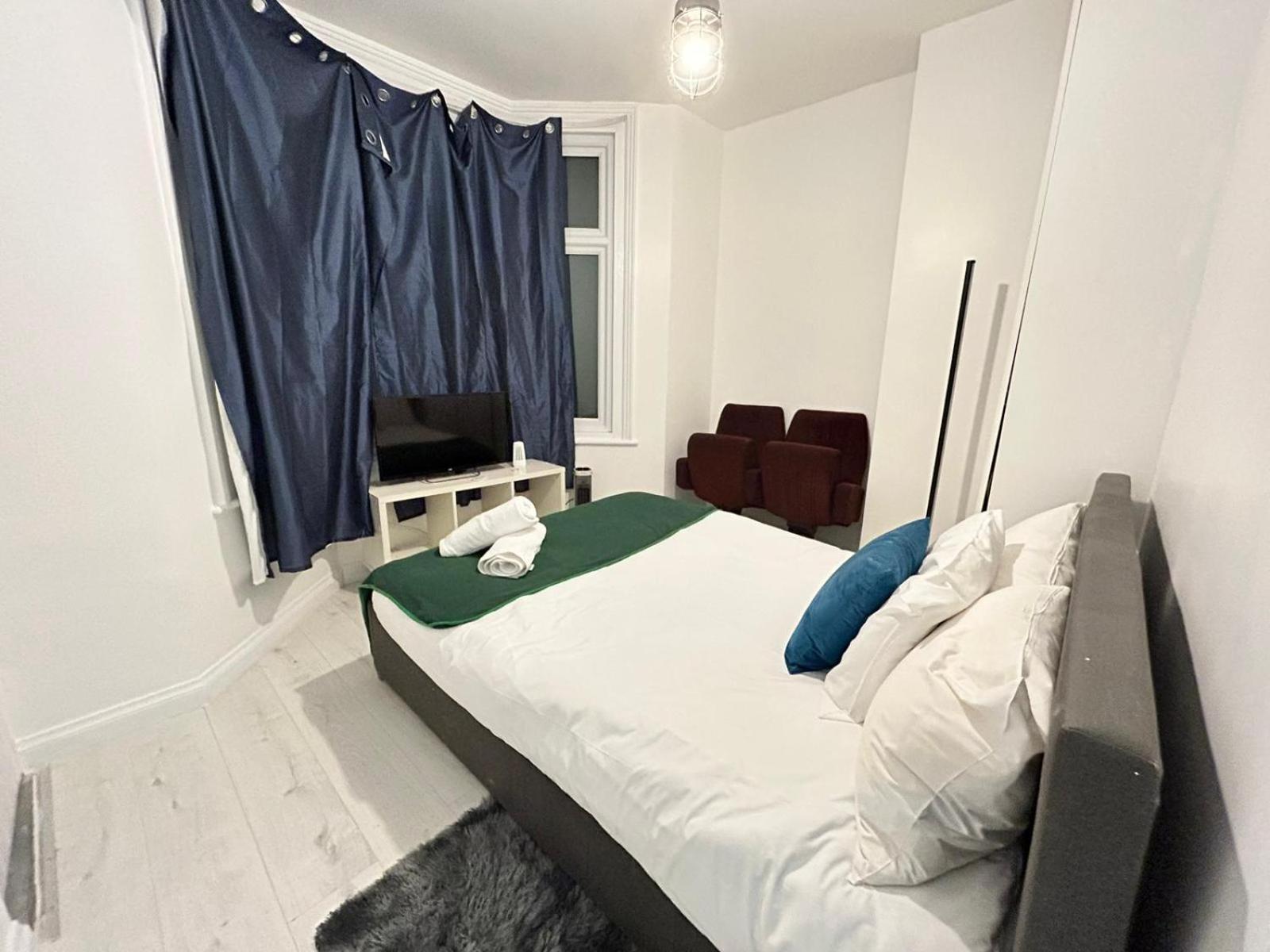 2 Bedroom Flat Wembley Apartamento